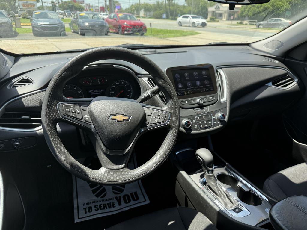 2025 Chevrolet Malibu - $20,995
