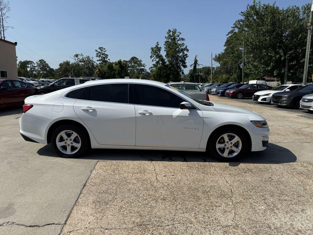 2023 Chevrolet Malibu - $17,995