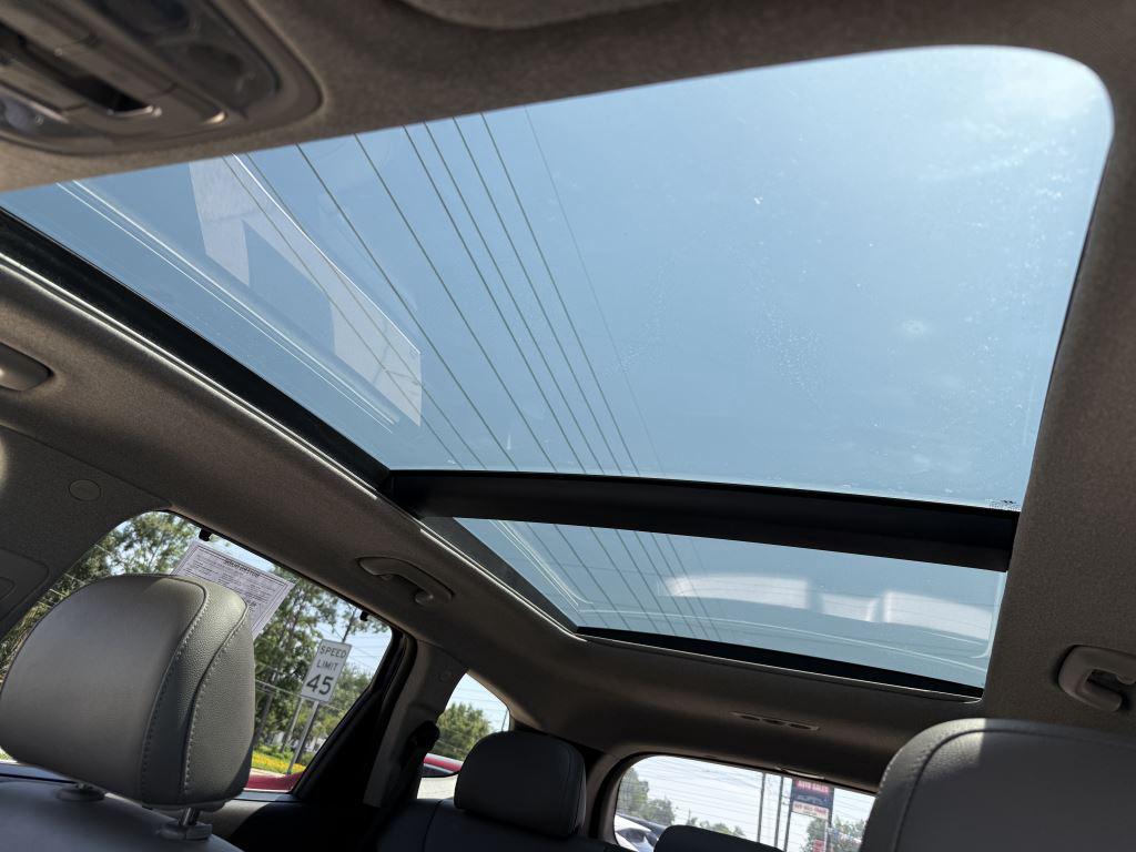 2019 Hyundai Santa Fe - $15,500