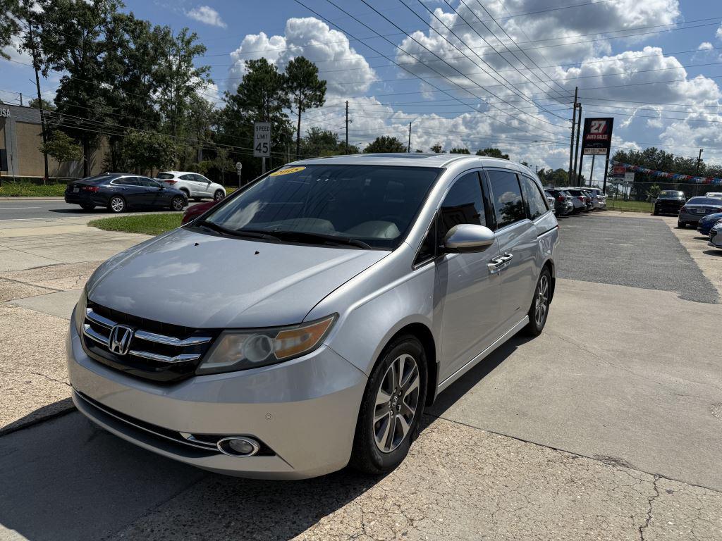 2015 Honda Odyssey - $11,995