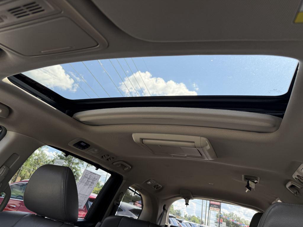2015 Honda Odyssey - $11,995