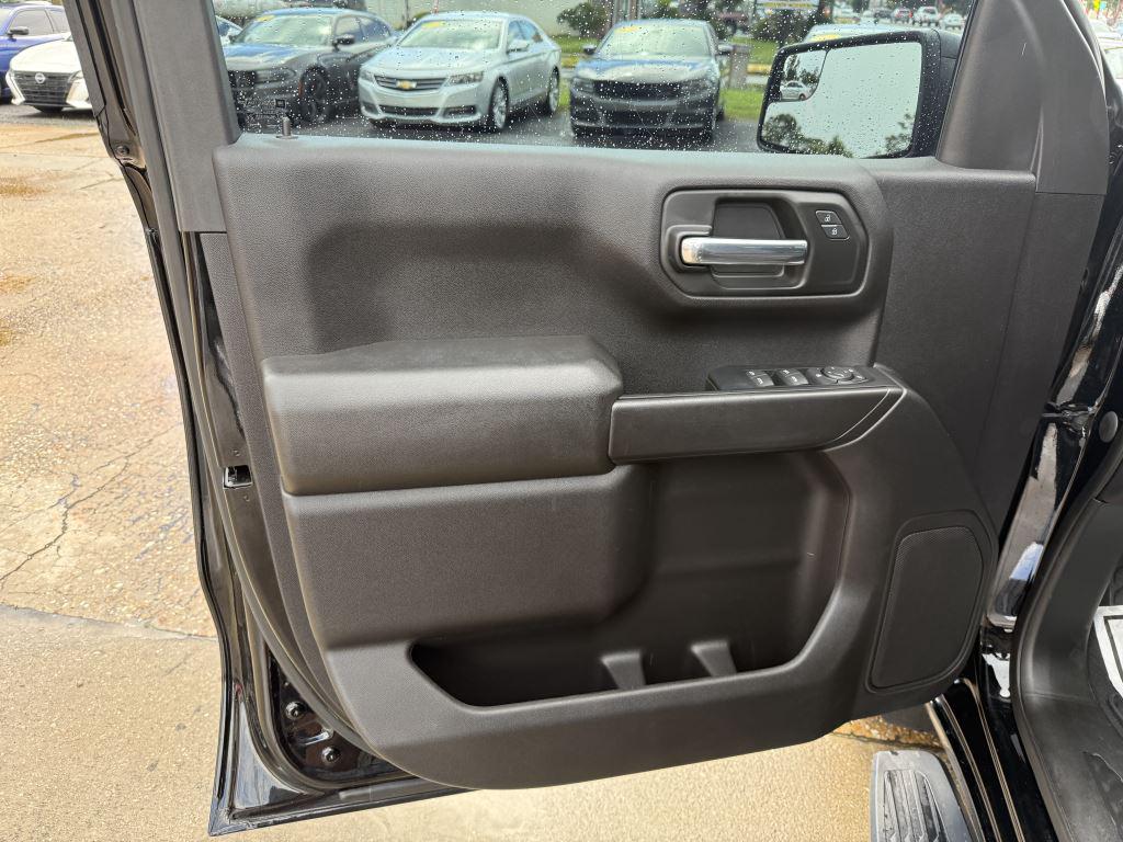 2023 Chevrolet Silverado - $31,995