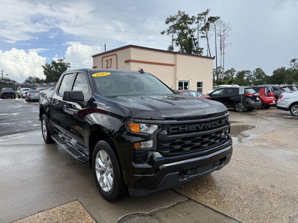 2023 Chevrolet Silverado - $31,995