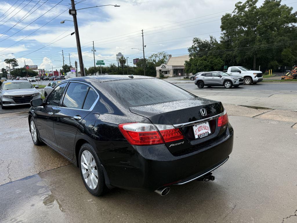 2013 Honda Accord - $9,995