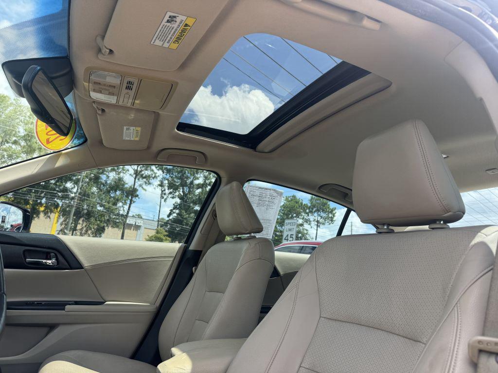 2013 Honda Accord - $9,995