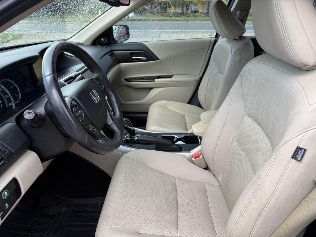 2013 Honda Accord - $9,995