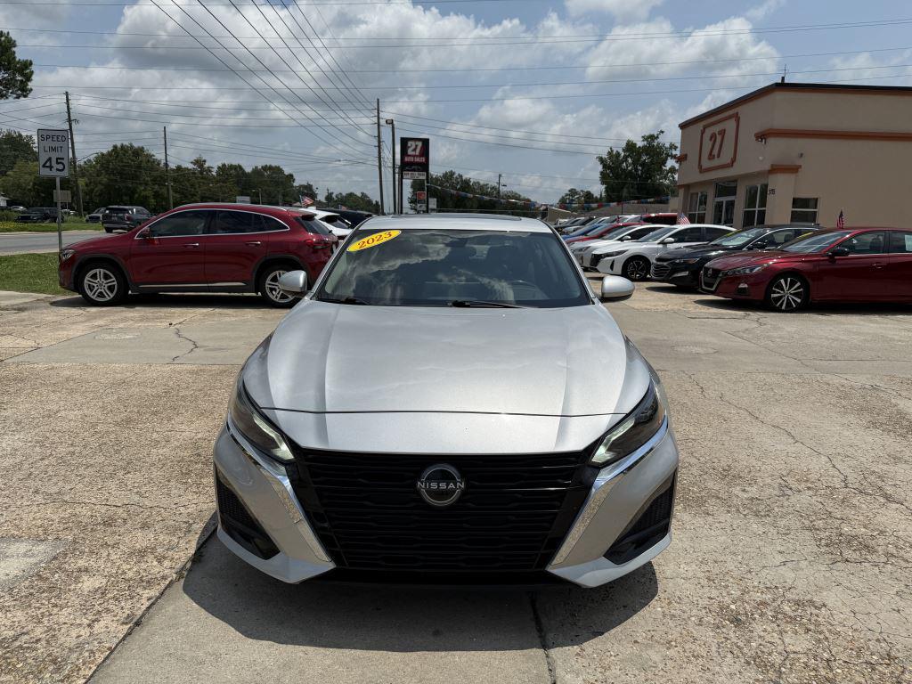 2023 Nissan Altima - $17,995
