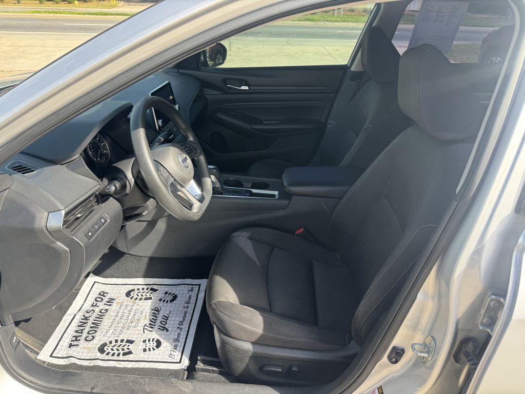 2019 Nissan Altima - $10,995