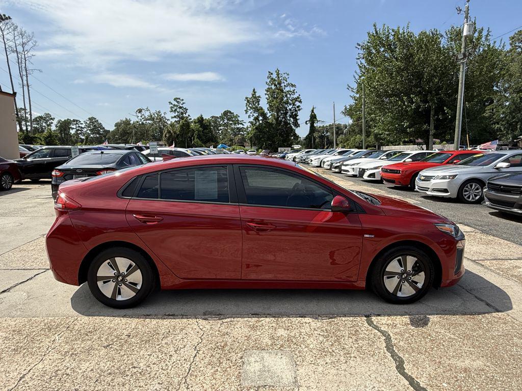 2020 Hyundai Ioniq - $10,995