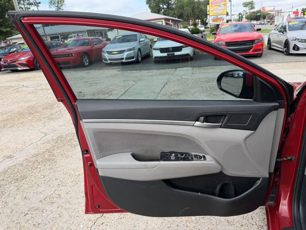 2019 Hyundai Elantra - $9,500