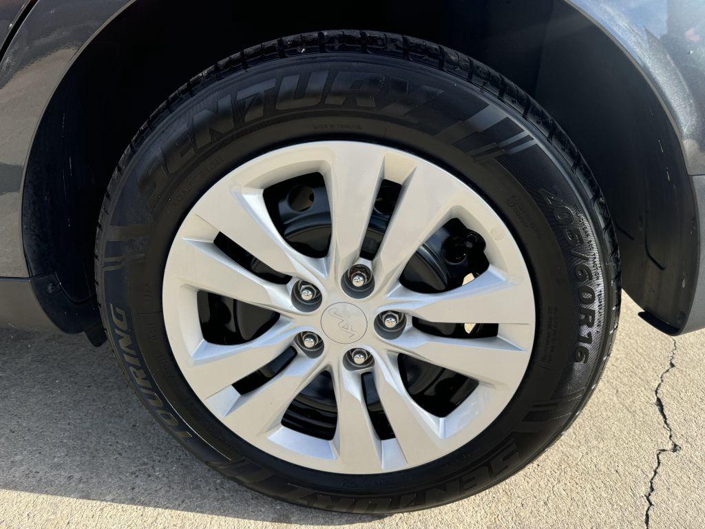 2022 Kia Soul - $12,995