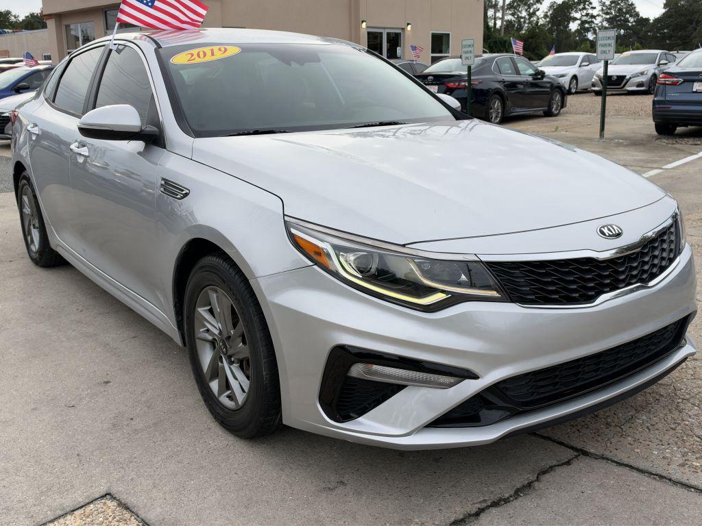 2019 Kia Optima - $11,995
