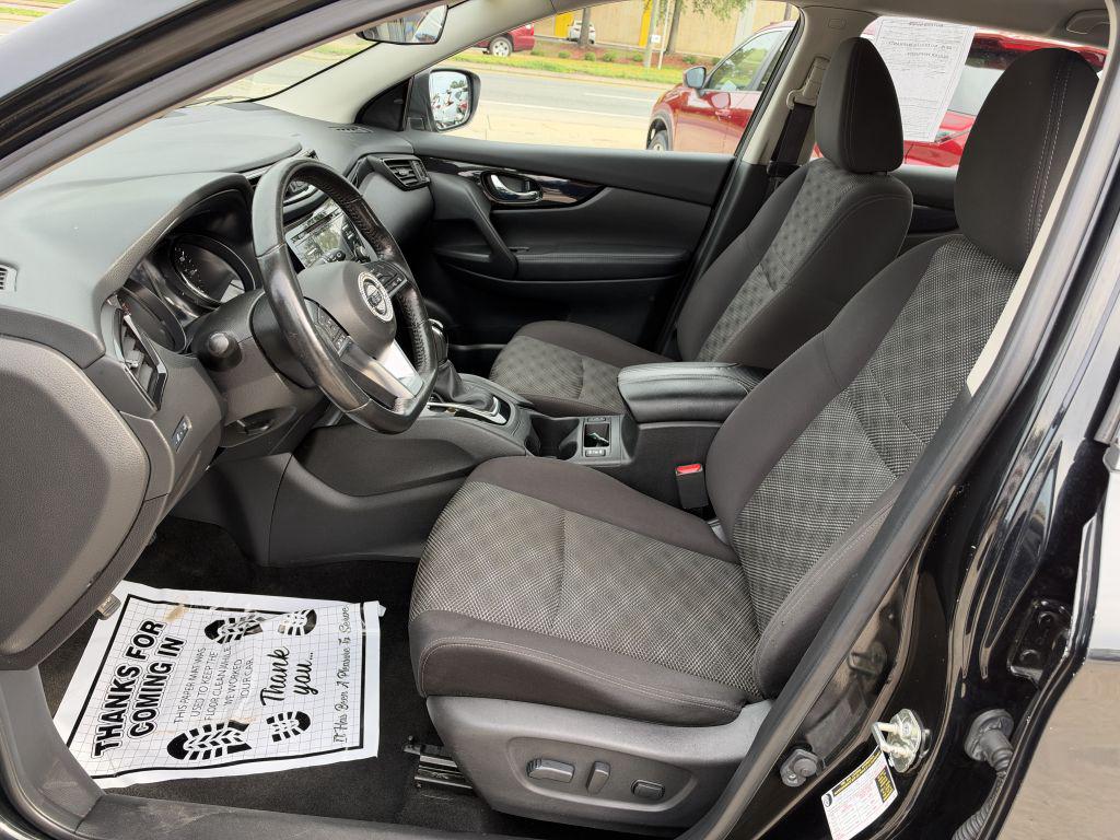 2018 Nissan Rogue - $11,995