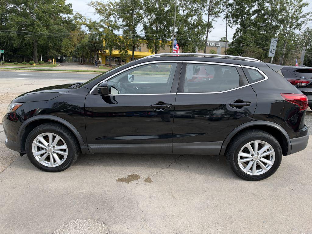 2018 Nissan Rogue - $11,995