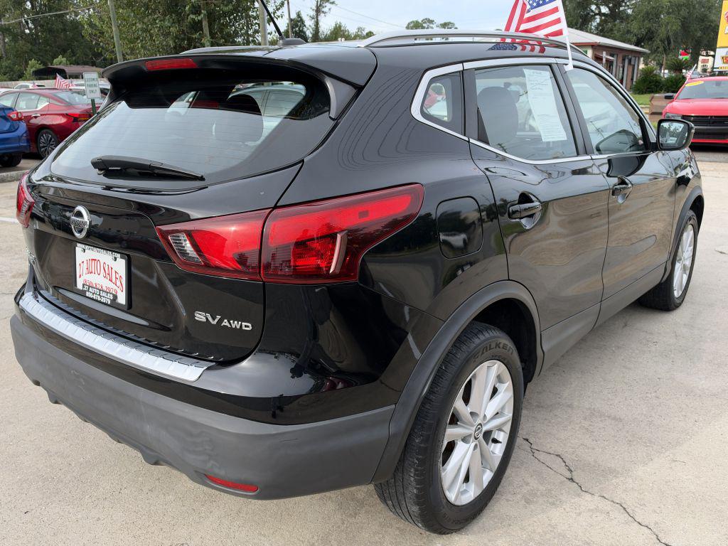 2018 Nissan Rogue - $11,995