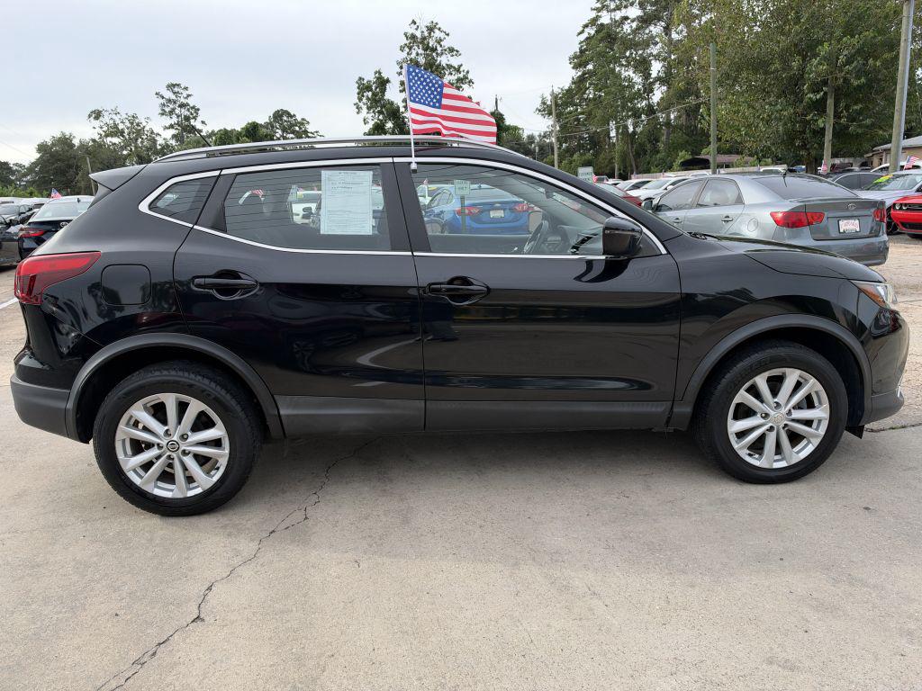 2018 Nissan Rogue - $11,995