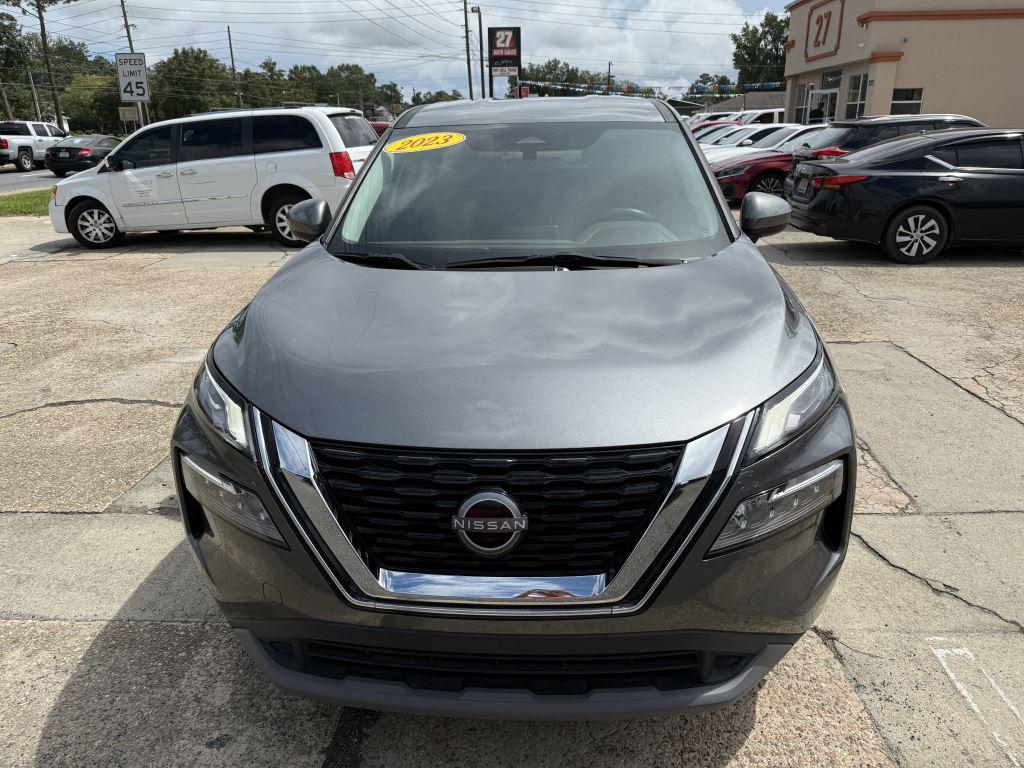 2023 Nissan Rogue - $17,995