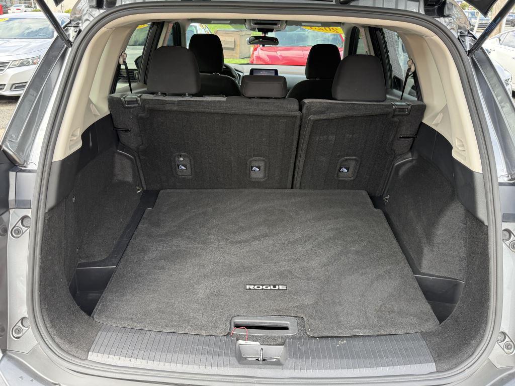 2023 Nissan Rogue - $17,995