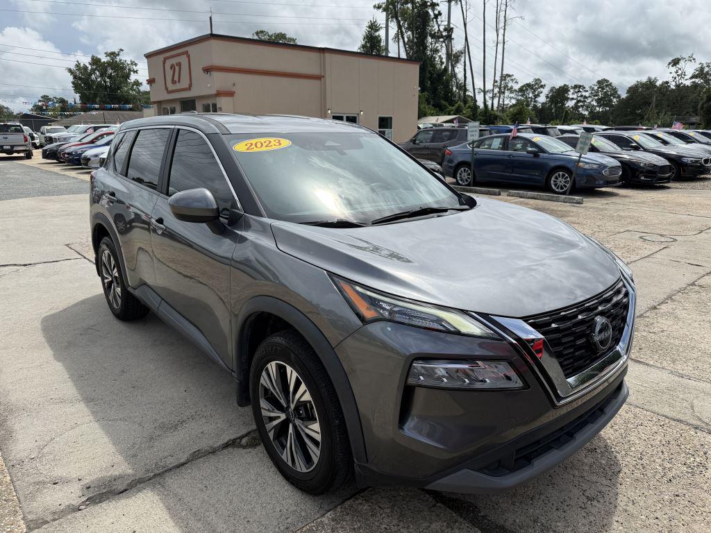 2023 Nissan Rogue - $17,995