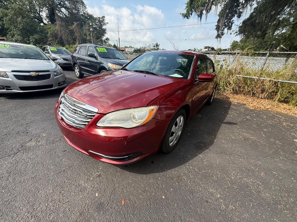 2013 Chrysler 200 LX photo