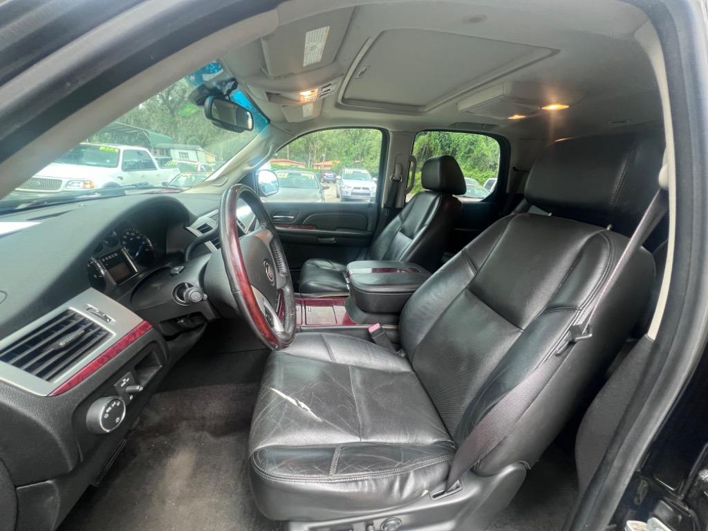2008 Cadillac Escalade photo