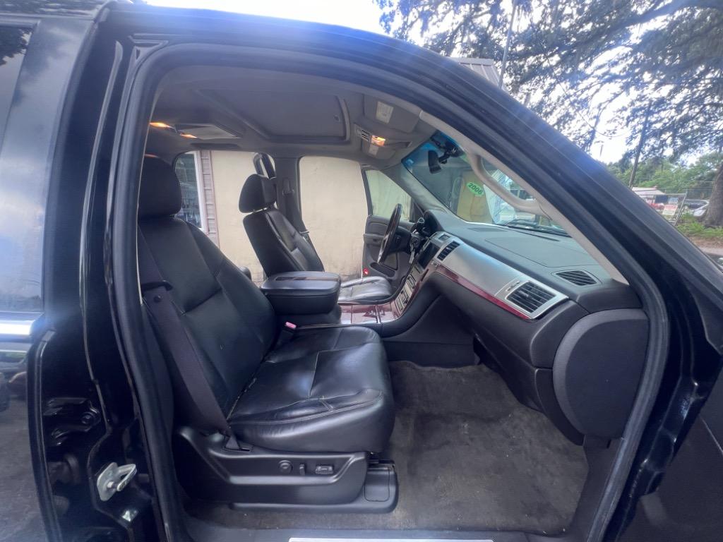 2008 Cadillac Escalade photo