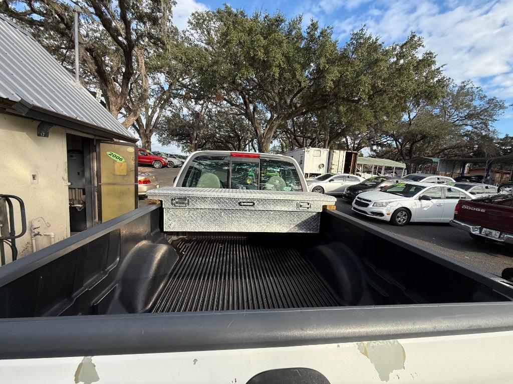1999 Ford F-150 XLT photo