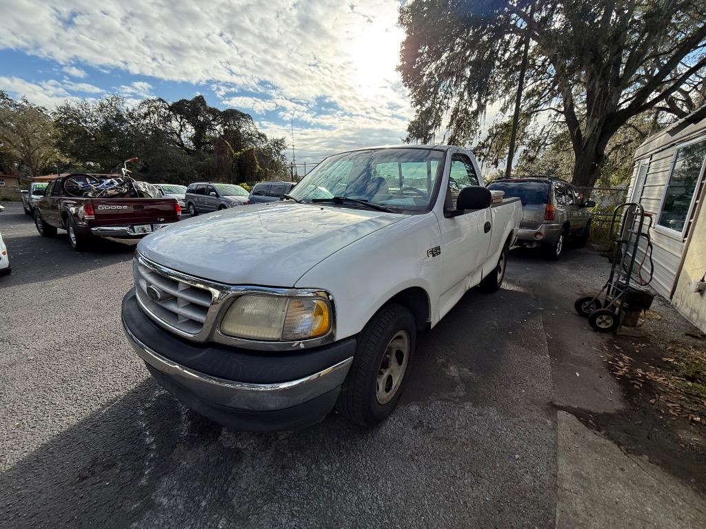 1999 Ford F-150 XLT photo