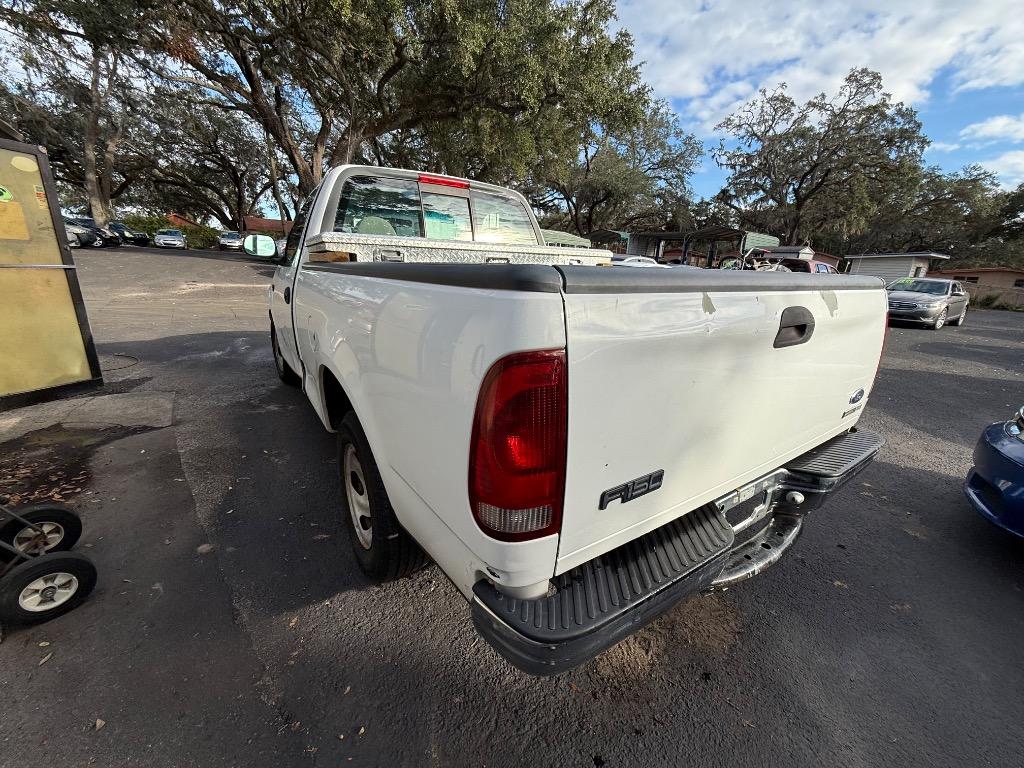 1999 Ford F-150 XLT photo