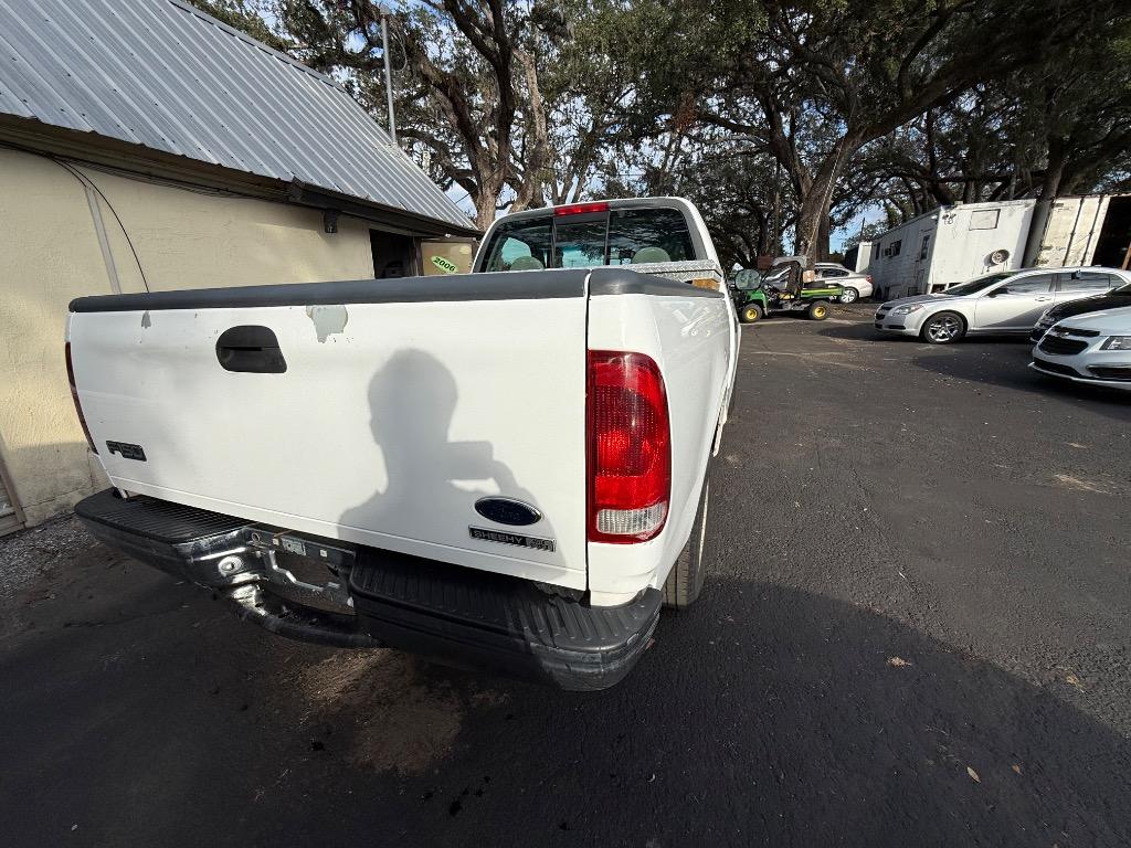 1999 Ford F-150 XLT photo