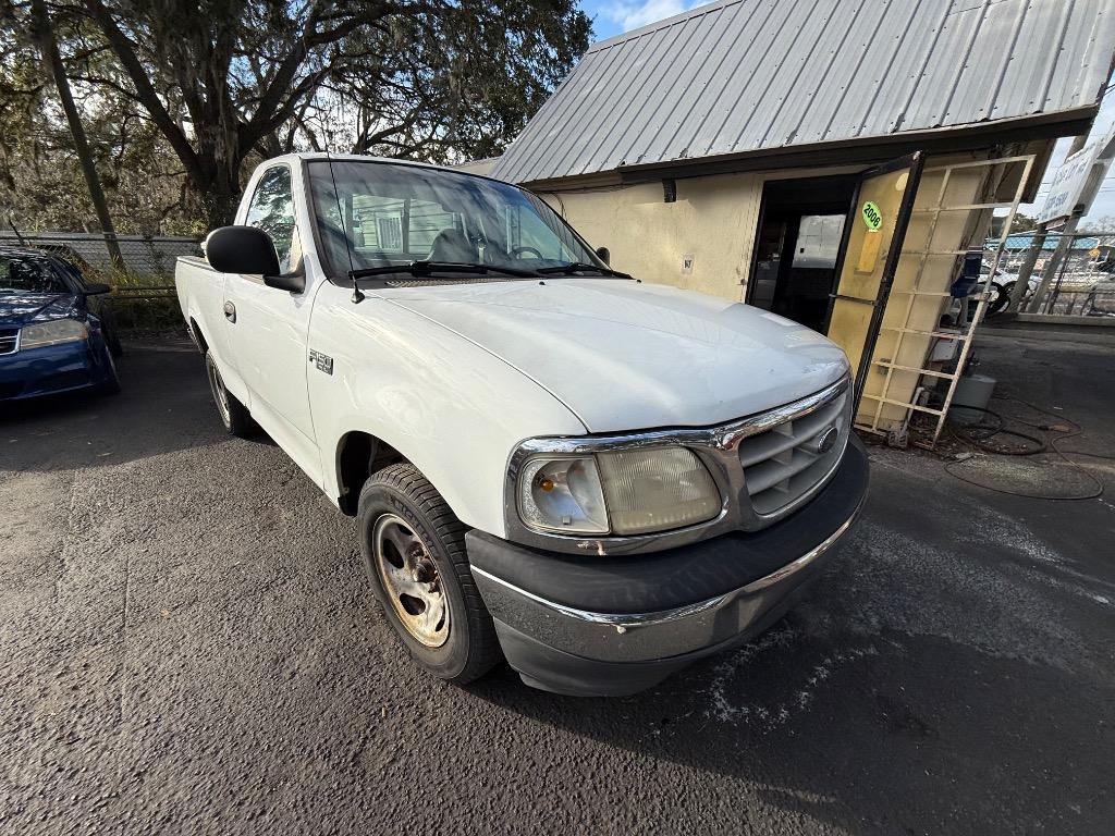 1999 Ford F-150 XLT photo