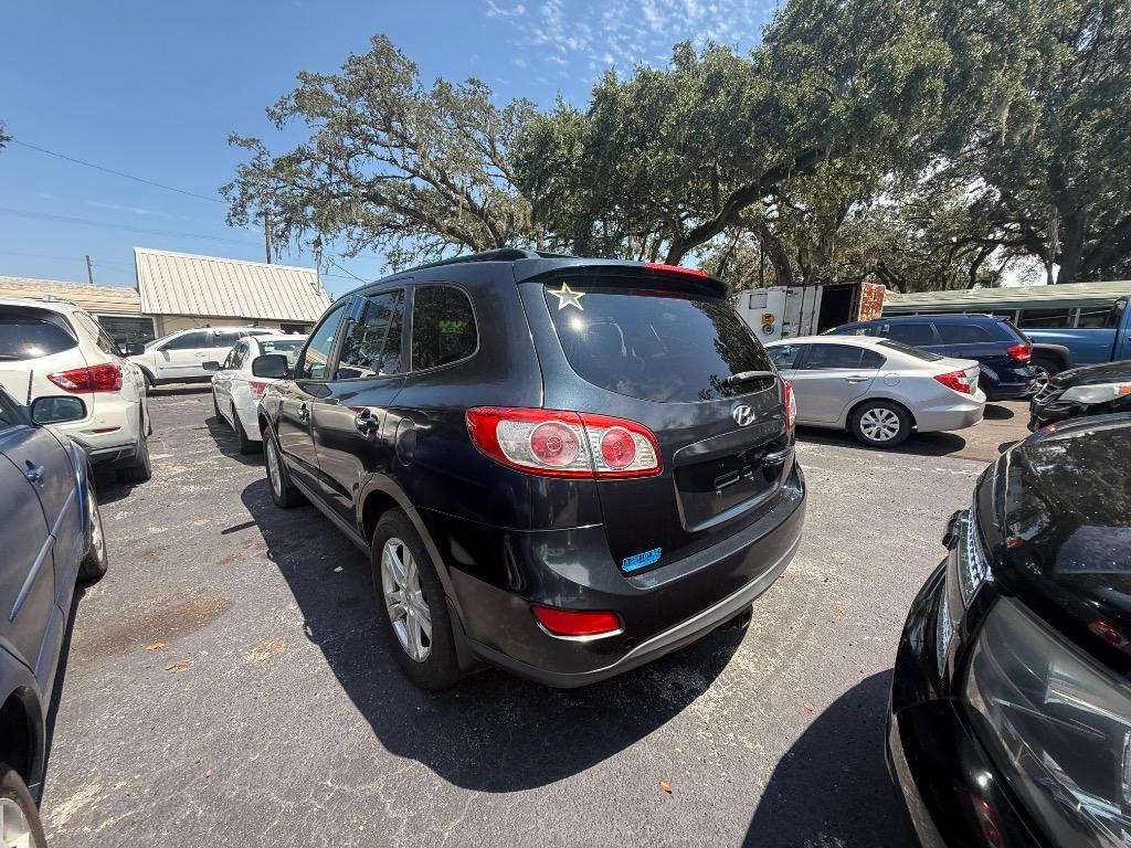 2011 Hyundai Santa Fe - $7,500