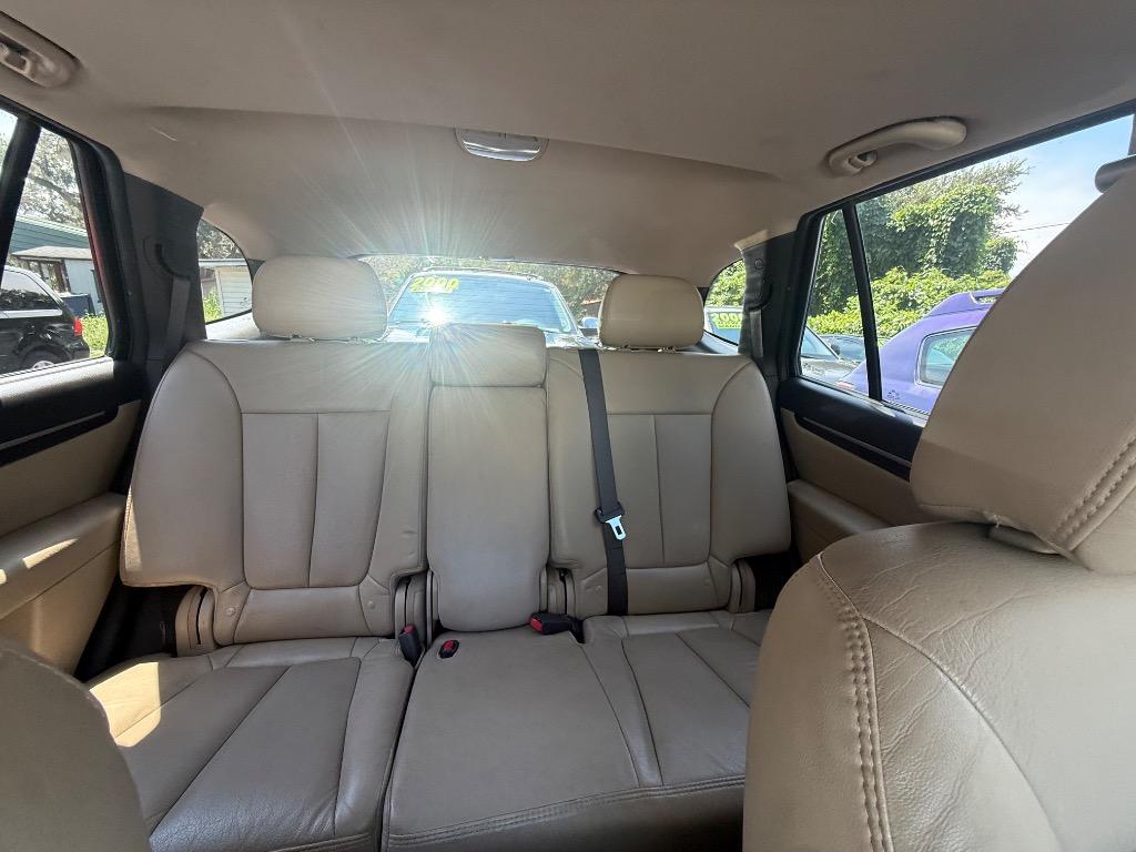 2011 Hyundai Santa Fe - $7,500