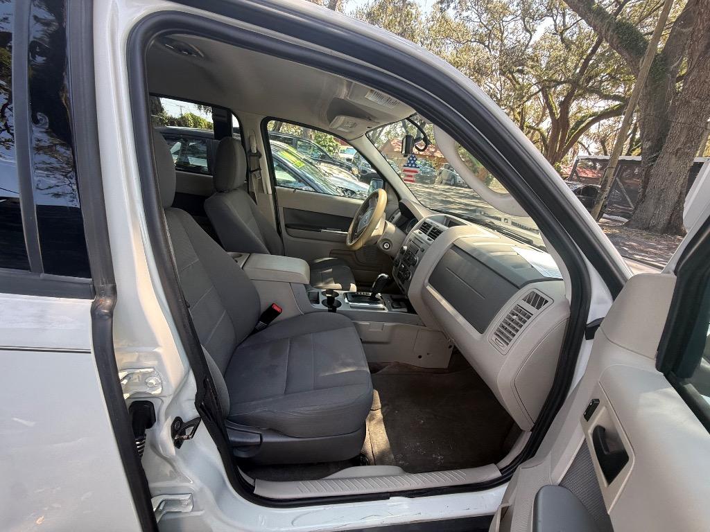 2009 Ford Escape - $7,950