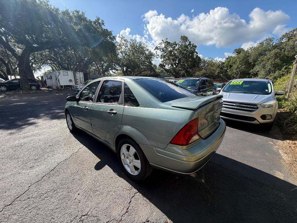 2004 Ford Focus ZTS photo