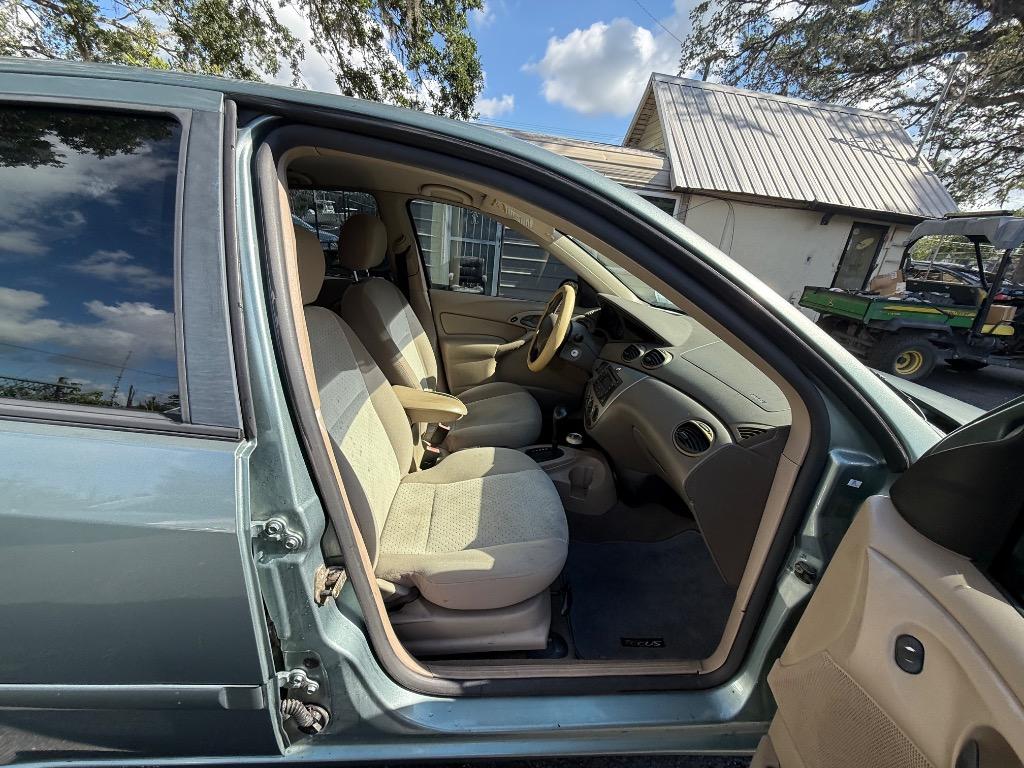 2004 Ford Focus ZTS photo