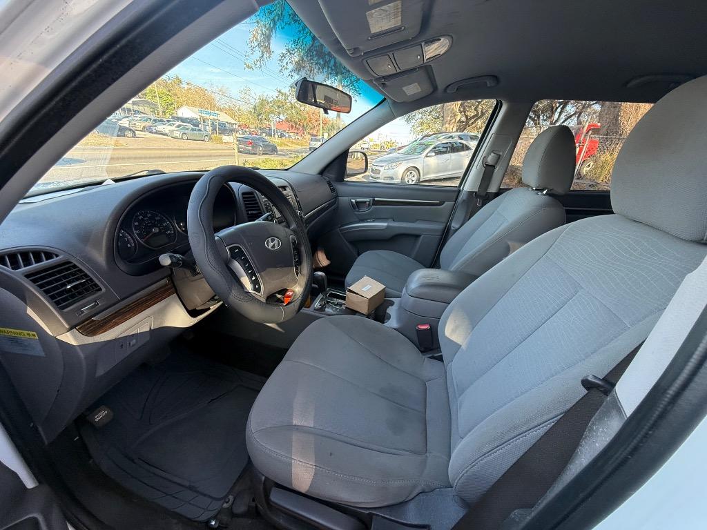 2011 Hyundai Santa Fe GLS photo
