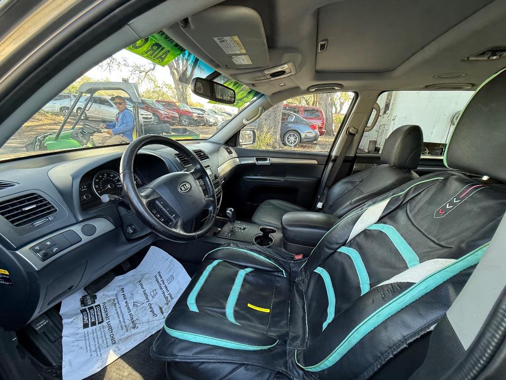 2009 Kia Borrego EX V8 photo