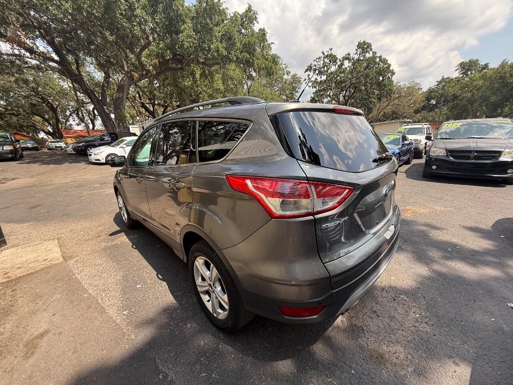 2014 Ford Escape SE photo