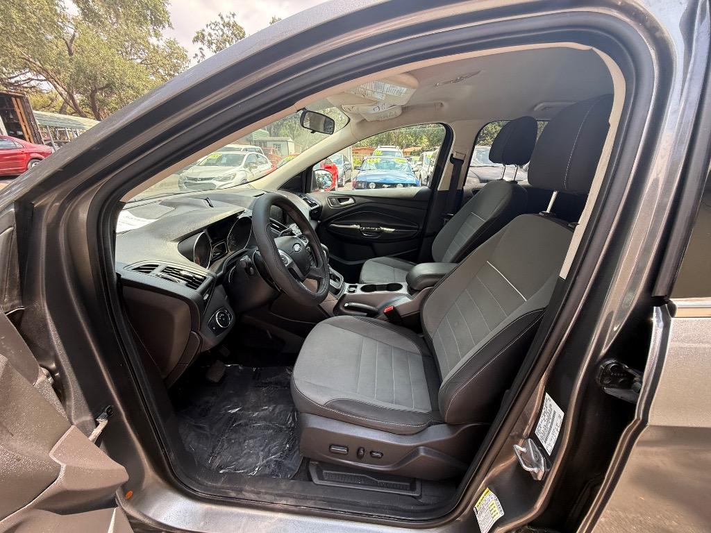 2014 Ford Escape SE photo