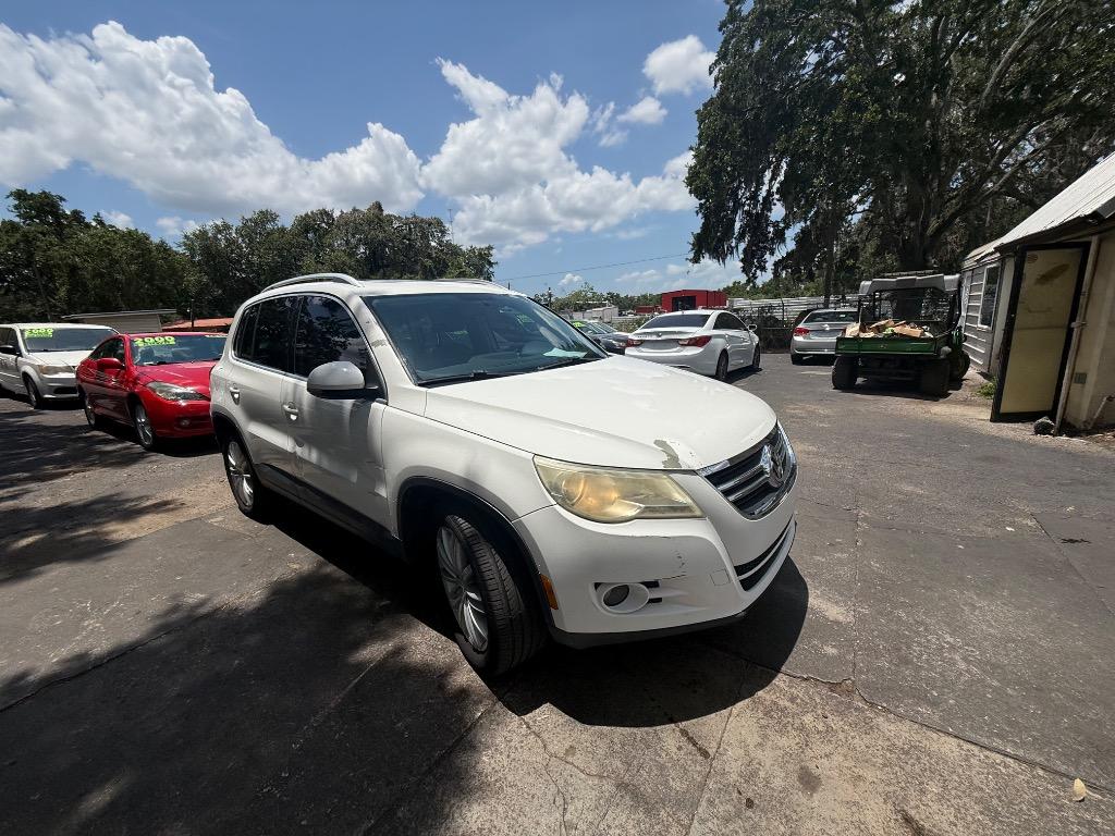 2011 Volkswagen Tiguan S photo