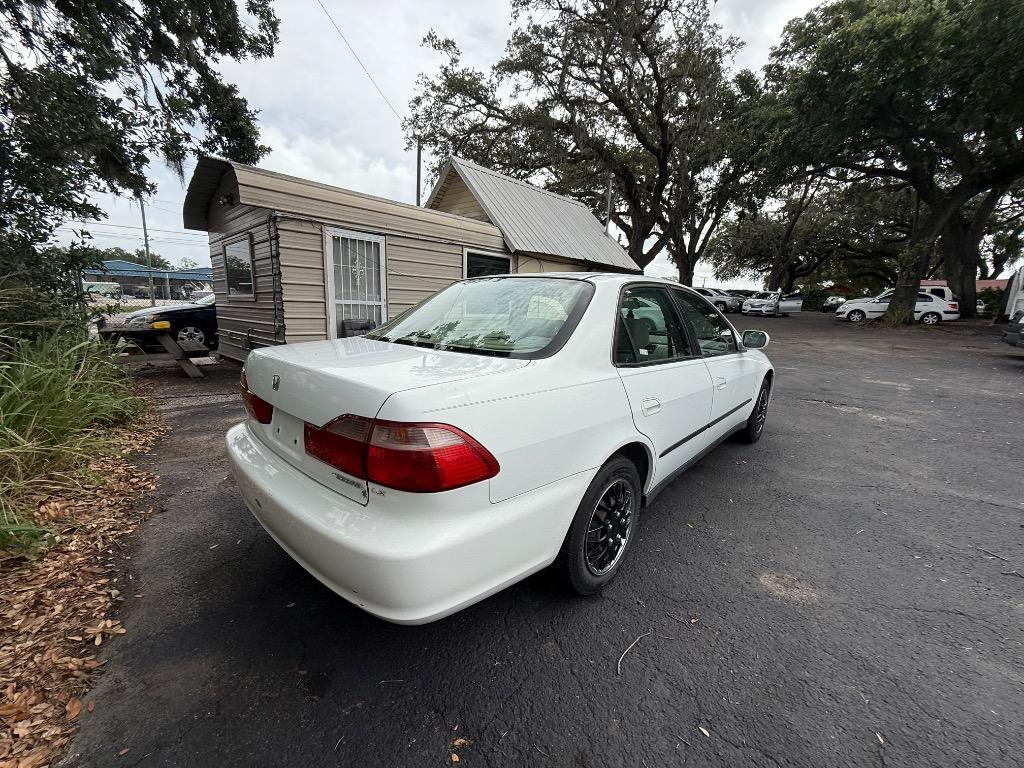 2000 Honda Accord LX photo