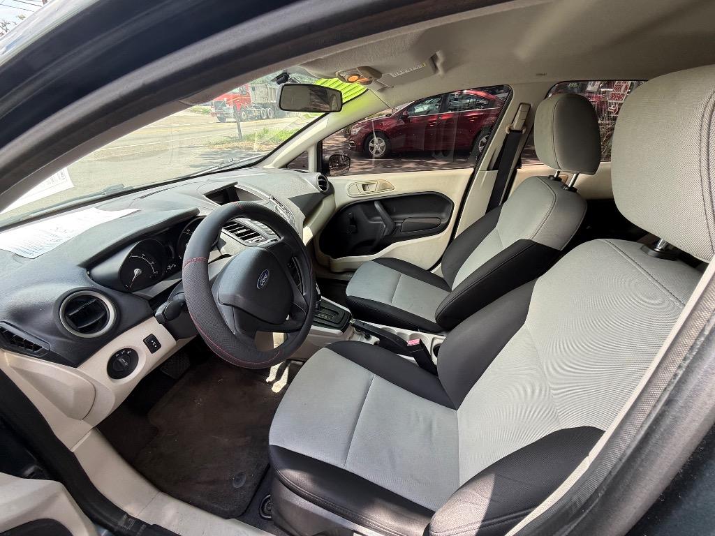 2011 Ford Fiesta - $5,500