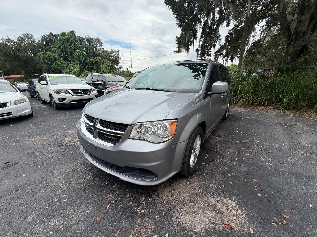 2019 Dodge Grand Caravan - $6,950