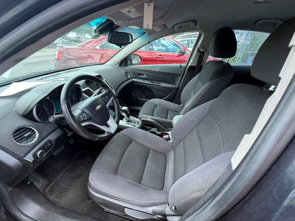 2014 Chevrolet Cruze - $4,950