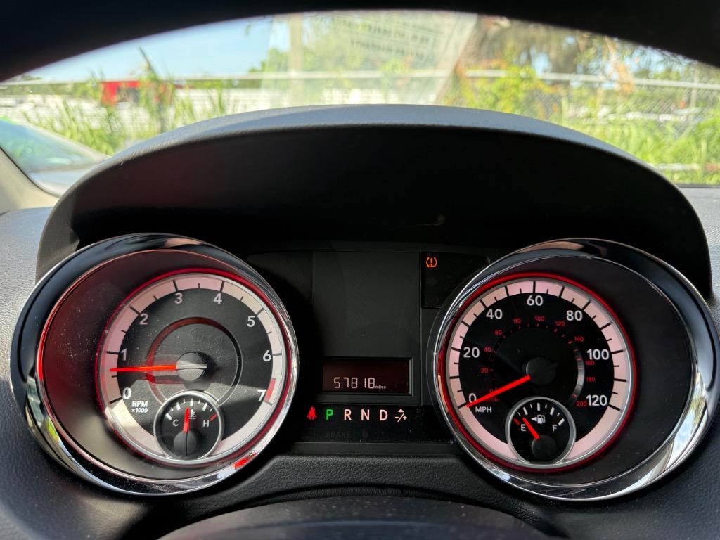 2014 Dodge Grand Caravan - $10,500