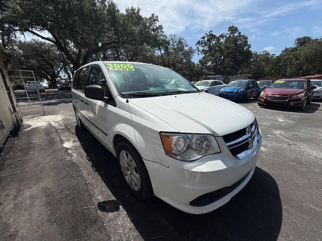 2014 Dodge Grand Caravan - $10,500