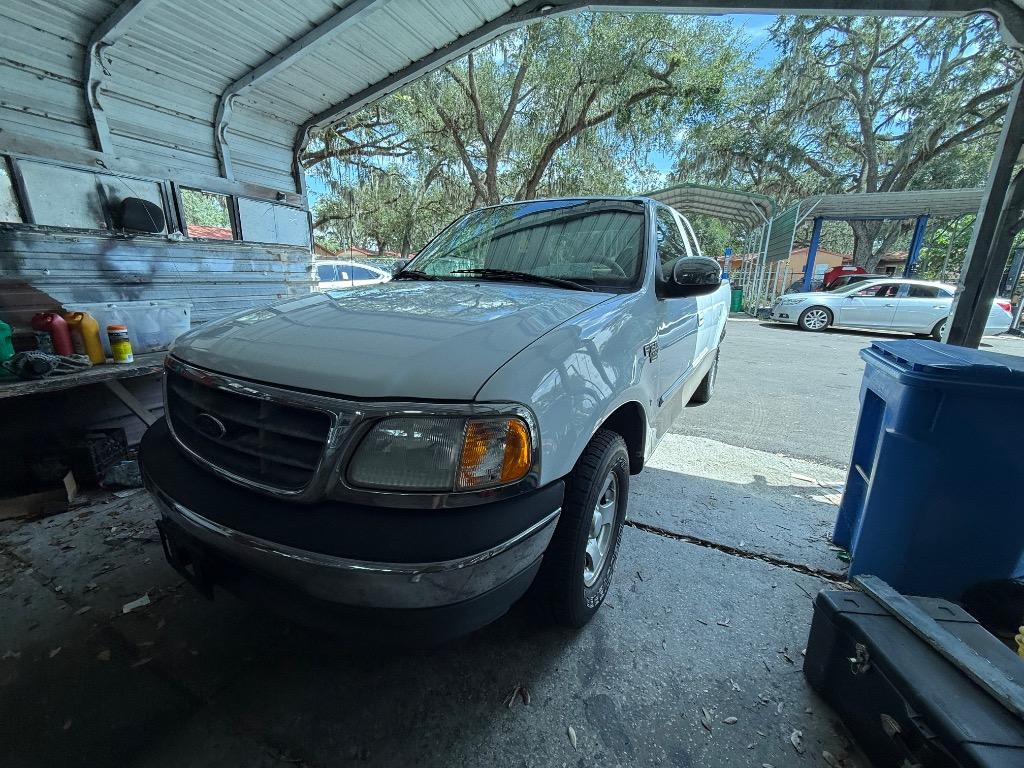 2000 Ford F-150 - $5,950