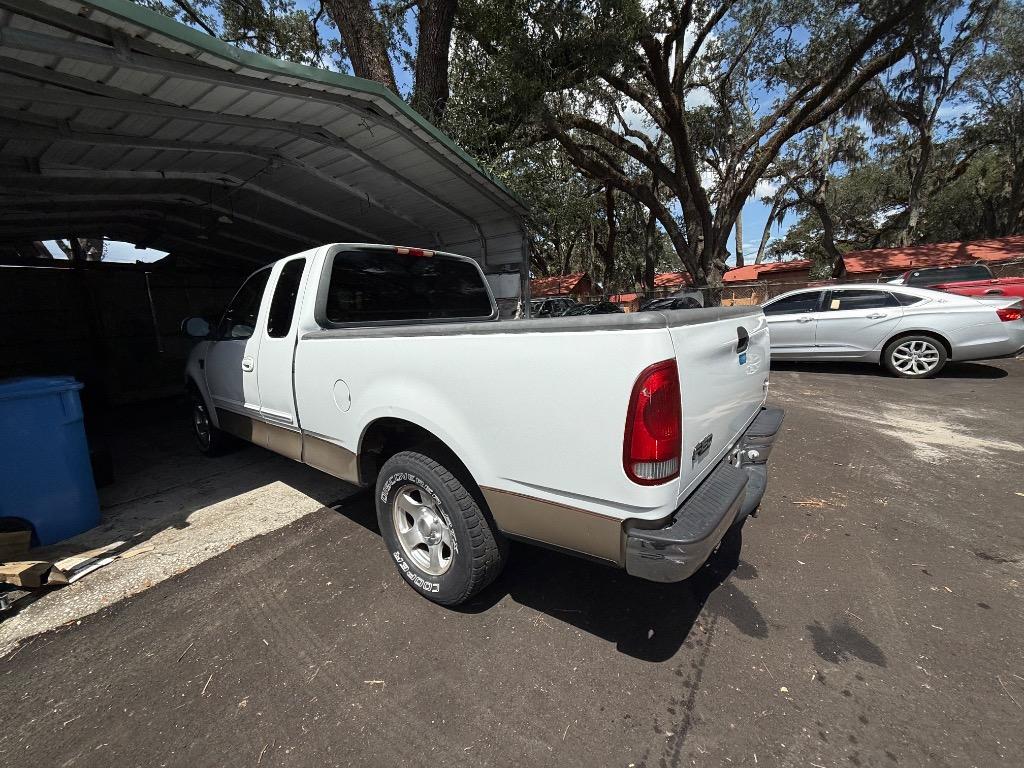 2000 Ford F-150 - $5,950