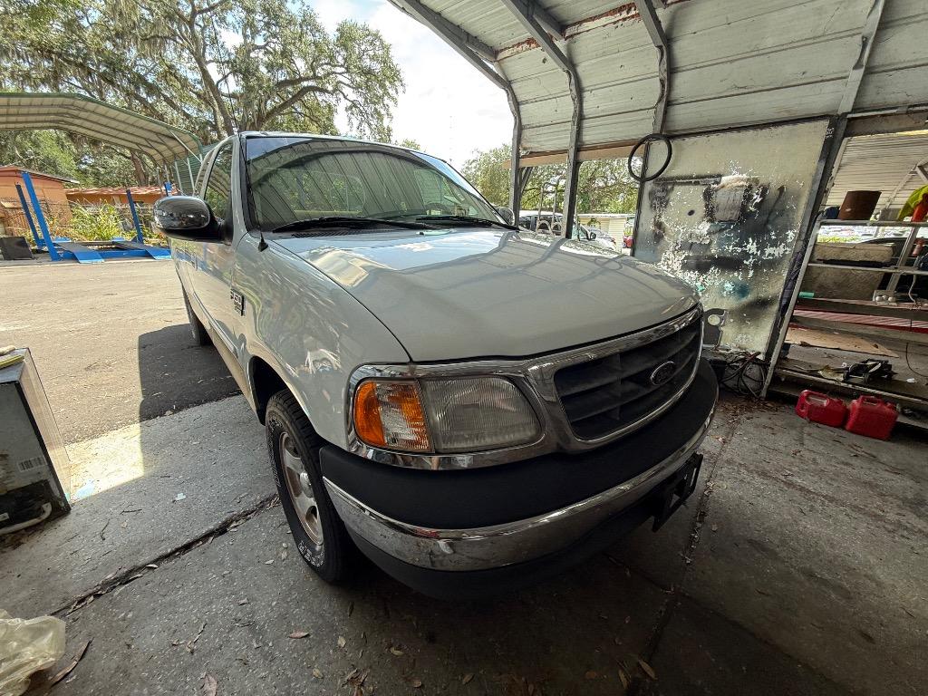 2000 Ford F-150 - $5,950
